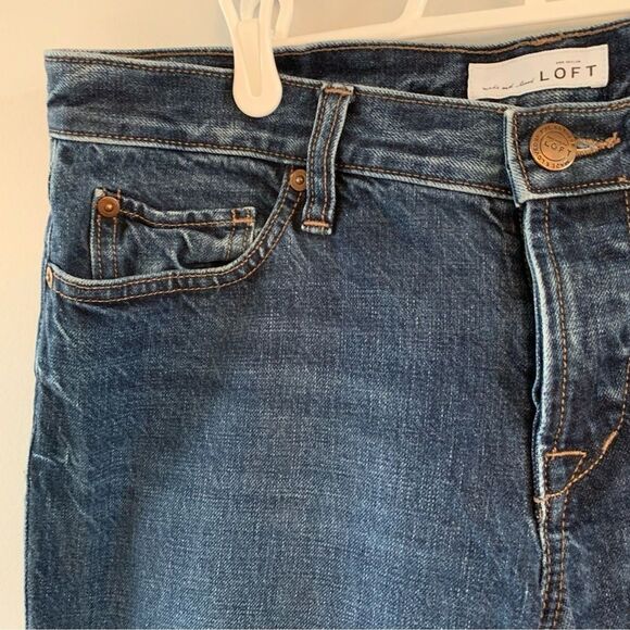 Boyfriend Jeans Size 27 4 LOFT Dark Wash Blue Denim Pants Button Fly 100% Cotton - Picture 2 of 8